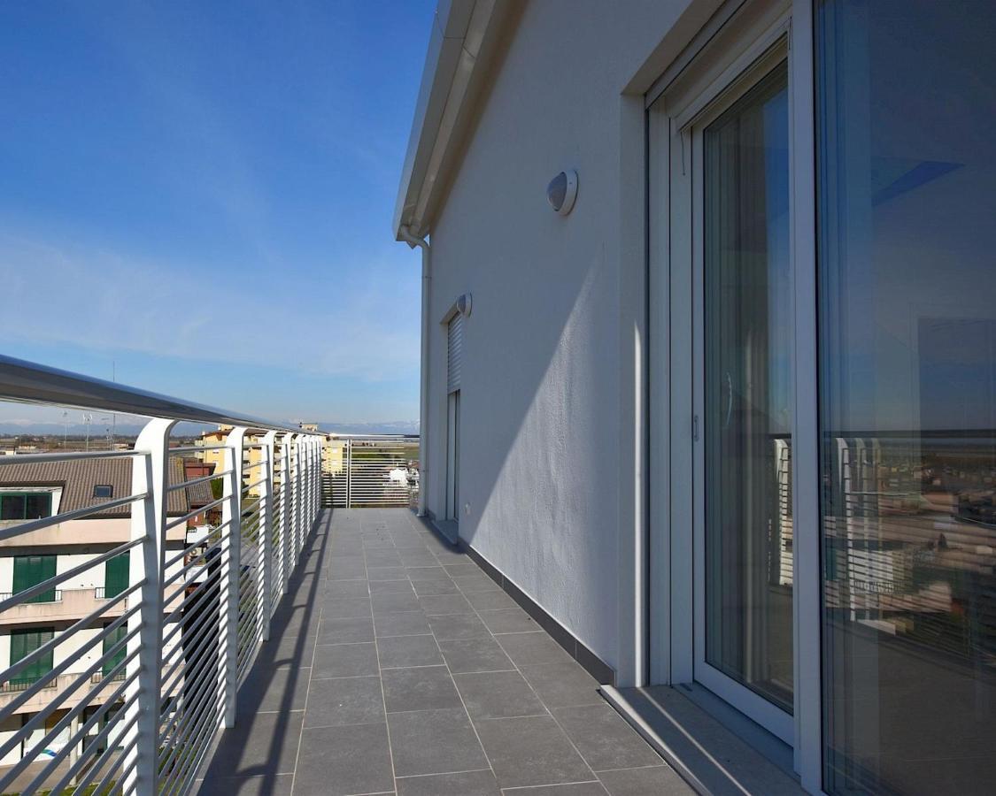 Appartamento Porta Del Mar Quadrilocale Vista Mare Con 2 Bagni